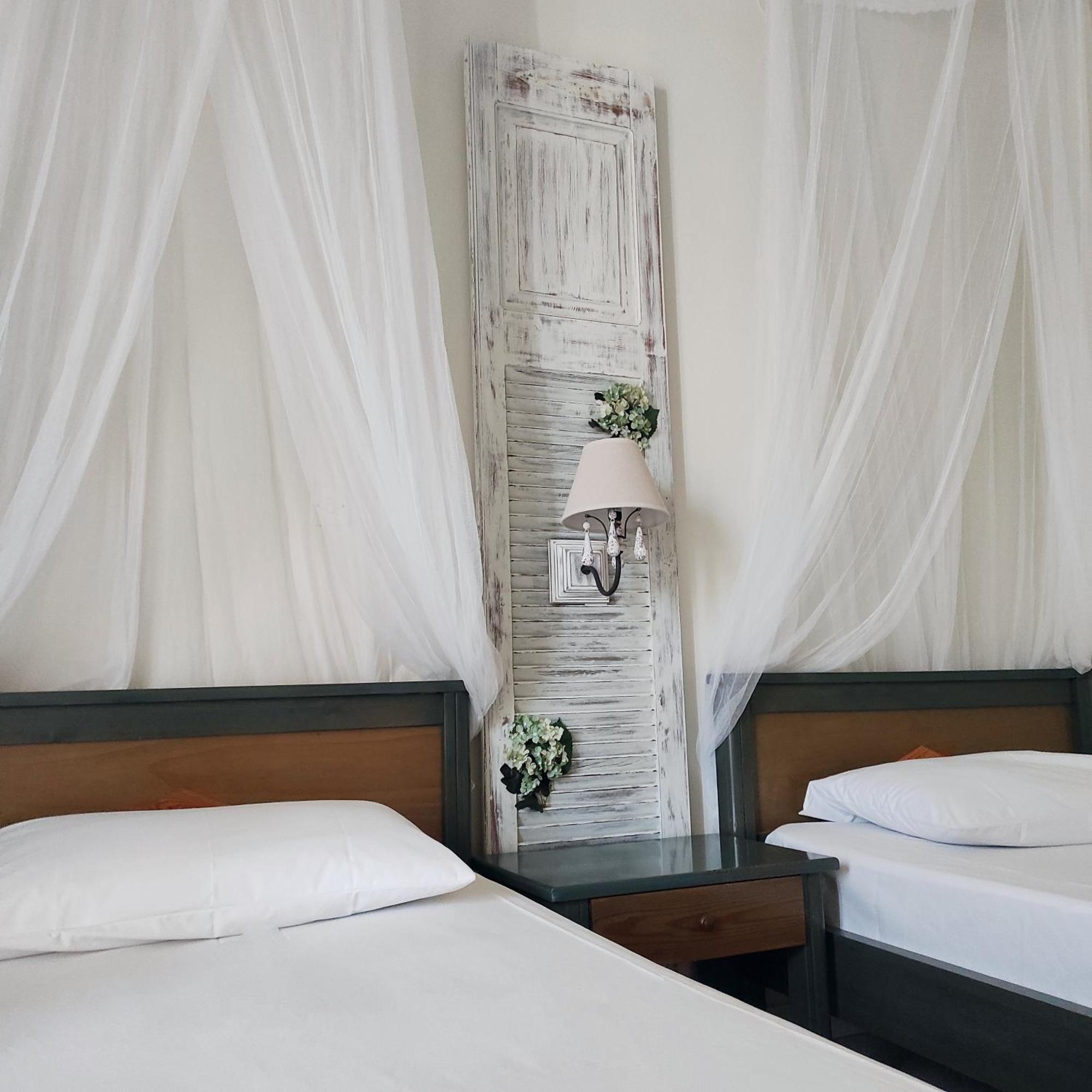 Niki Apartments Makrýgialos Екстериор снимка